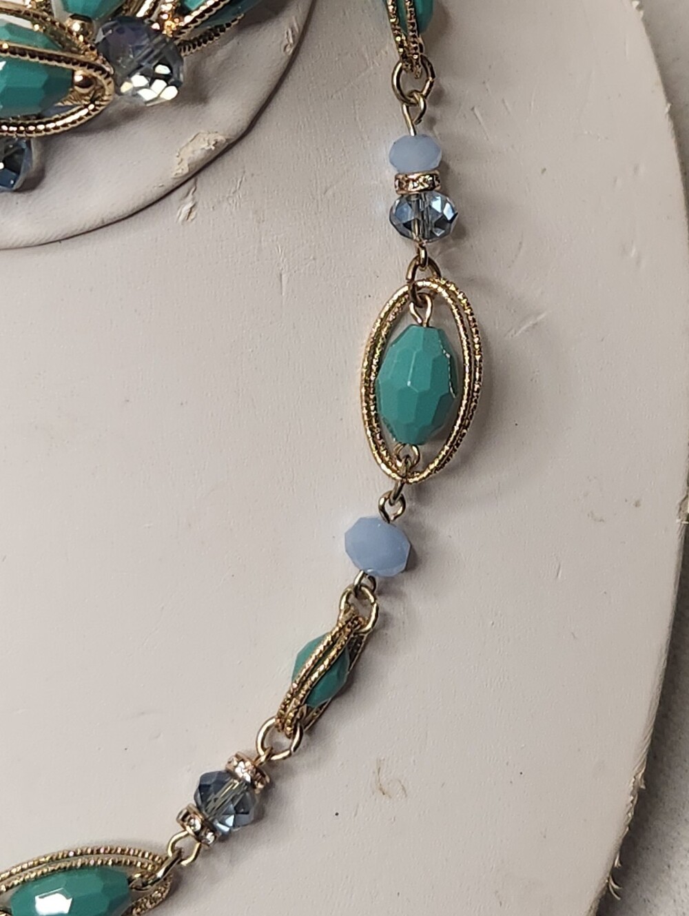 Napier Necklace & Bracelet Set Gold Tone Oval Chain Links Sea Green Blue Beads - Picture 13 of 16